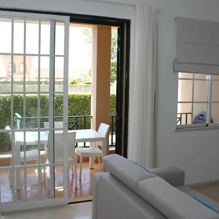 V2 Z * Olhos de Agua (Albufeira)