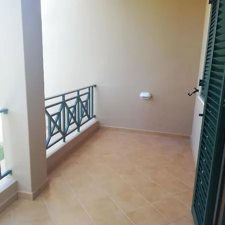 V2 Z Villa *