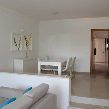 V2 Z * Olhos de Agua (Albufeira)