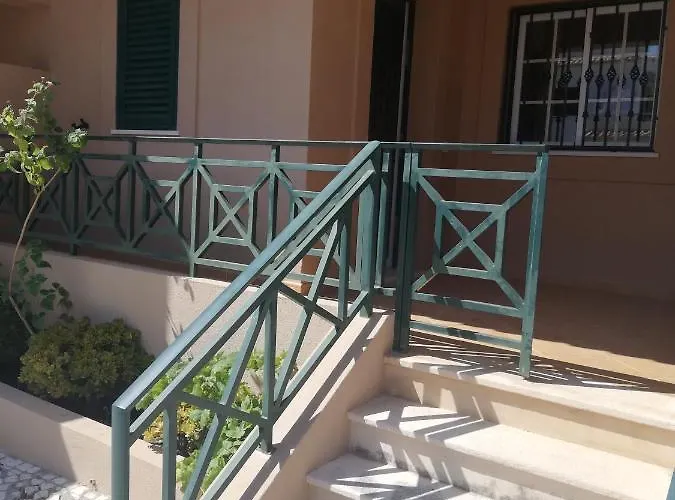 V2 Z * Olhos de Agua (Albufeira)