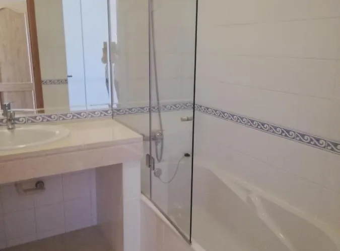 V2 Z Olhos de Agua (Albufeira)